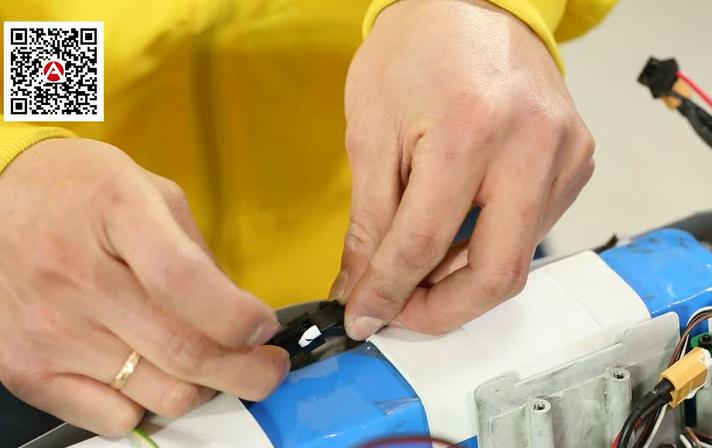 爱尔威S3电池维修