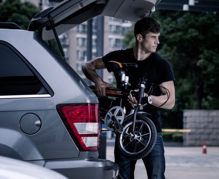 Airwheel爱尔威电助力自行车