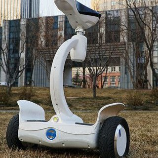 爱尔威智能平衡车