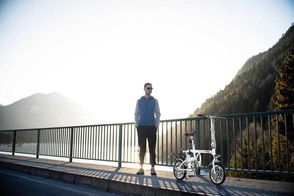 airwheel爱尔威电动自行车