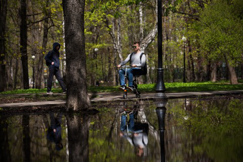 爱尔威智能自行车