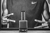 爱尔威智能跟随箱SR5